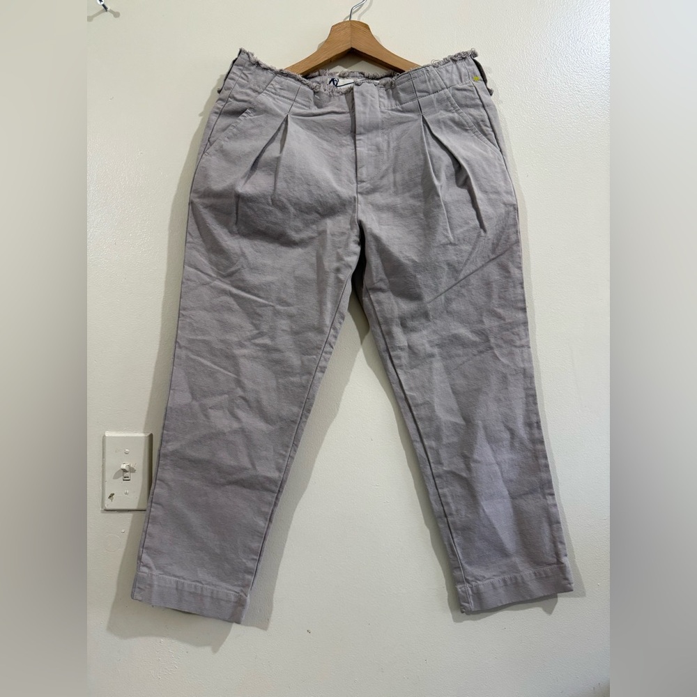 The Proportionofblue Women's Pleated Tapered Chino Pants - Light Gray